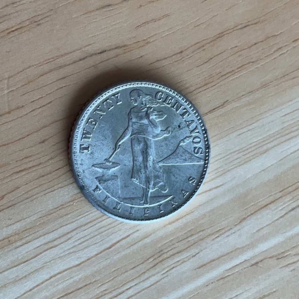 20 CENTAVOS Phillipines 1944 Silver Coin with Standing Liberty Design